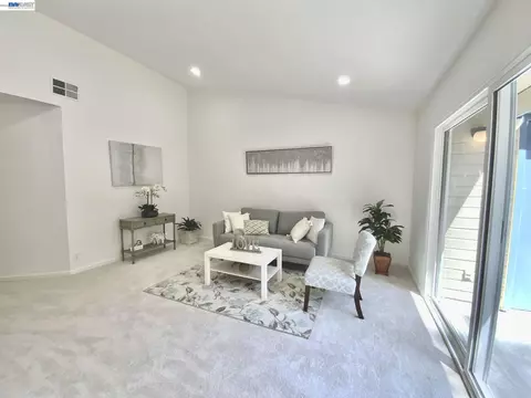 Living - 404 Sequim Cmn, Fremont, CA 94539 photo 3 of 4