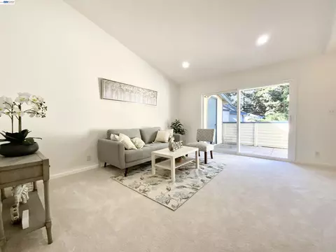 Living - 404 Sequim Cmn, Fremont, CA 94539 photo 2 of 4