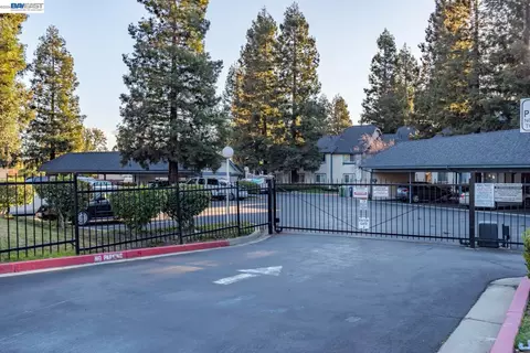 404 Sequim Cmn, Fremont, CA 94539