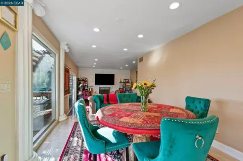 Dining - 17 Corte Granada, Moraga, CA 94556 photo 4 of 5