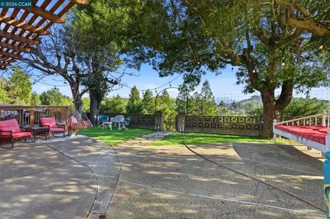 Exterior - 17 Corte Granada, Moraga, CA 94556 photo 7 of 19