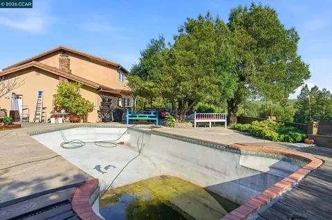 Exterior - 17 Corte Granada, Moraga, CA 94556 photo 8 of 19