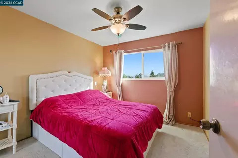 Bedroom - 17 Corte Granada, Moraga, CA 94556 photo 3 of 10