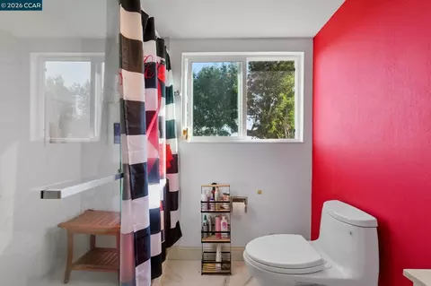 Bath - 17 Corte Granada, Moraga, CA 94556 photo 1 of 2