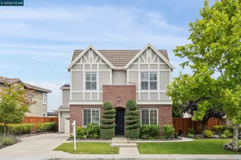 2231 Genoa St, Danville, CA 94506