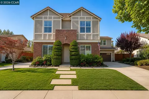 2231 Genoa St, Danville, CA 94506