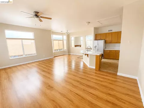 Living - 131 Legacy St, Manteca, CA 95337 photo 5 of 5