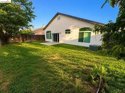 Exterior - 131 Legacy St, Manteca, CA 95337 photo 6 of 6