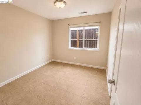 Bedroom - 131 Legacy St, Manteca, CA 95337 photo 4 of 5