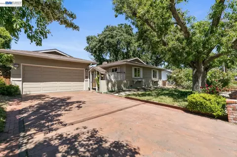 740 Harvard Dr, Pleasant Hill, CA 94523