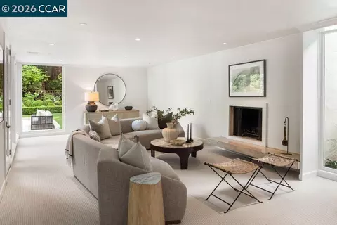 Living - 3907 Happy Valley Rd, Lafayette, CA 94549 photo 2 of 3