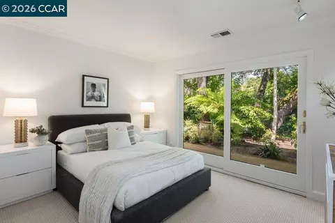 Bedroom - 3907 Happy Valley Rd, Lafayette, CA 94549 photo 4 of 5
