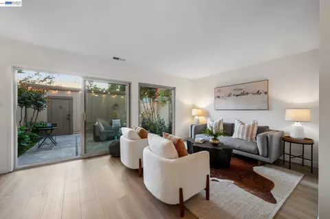 1159 Island Dr, Alameda, CA 94502