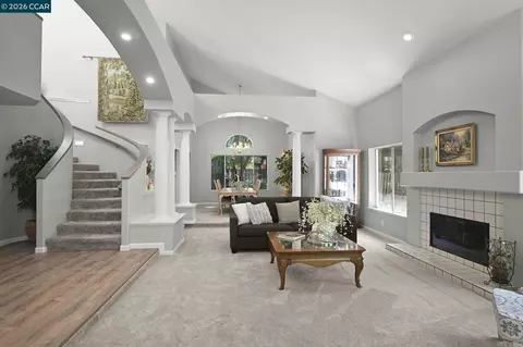 421 Stoneybrook Ct, Danville, CA 94506