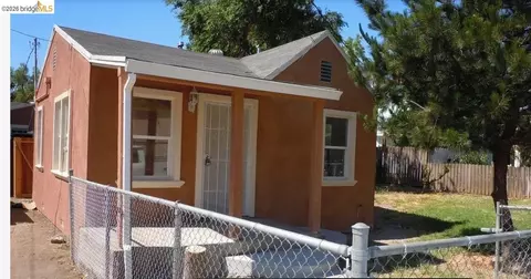 327 W 20th St, Antioch, CA 94509