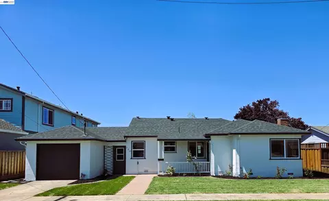 320 Beach Rd, Alameda, CA 94502