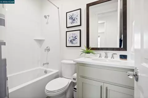 Bath - 1380 Julia Ln, Concord, CA 94519 photo 3 of 3