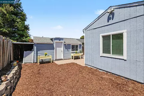 Exterior - 2214 Pacheco Blvd, Martinez, CA 94553 photo 4 of 4