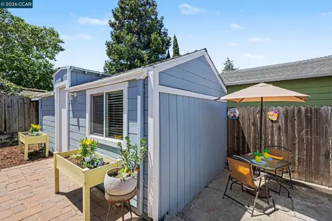 Exterior - 2214 Pacheco Blvd, Martinez, CA 94553 photo 3 of 4