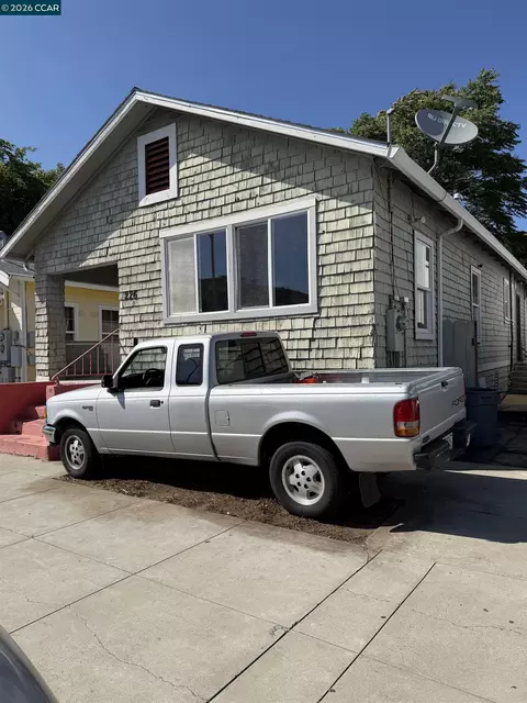 226 W 9th St, Pittsburg, CA 94565