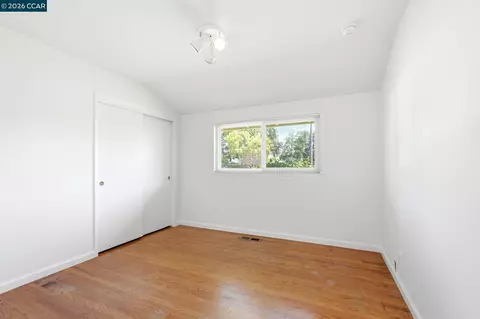 Bedroom - 1645 Beckner Ct, Concord, CA 94521 photo 3 of 9