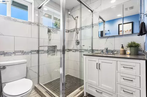 Bath - 6760 Maple Dr, Dublin, CA 94568 photo 2 of 5