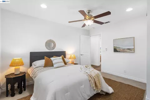 Bedroom - 6760 Maple Dr, Dublin, CA 94568 photo 4 of 11