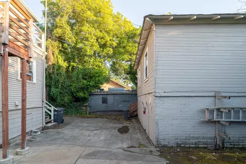 Exterior - 2338 Roosevelt Ave, Berkeley, CA 94703 photo 5 of 5