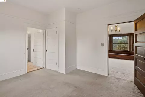 Bedroom - 2338 Roosevelt Ave, Berkeley, CA 94703 photo 4 of 17