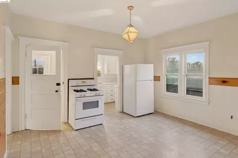 Other - 2338 Roosevelt Ave, Berkeley, CA 94703 photo 2 of 8