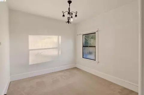 Bedroom - 2338 Roosevelt Ave, Berkeley, CA 94703 photo 6 of 17