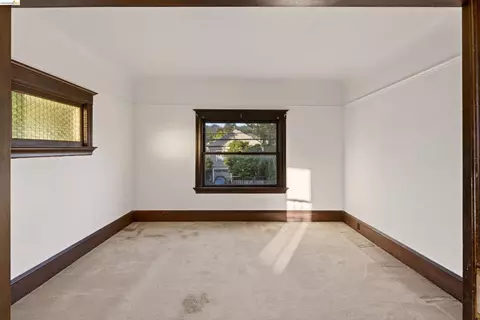 Bedroom - 2338 Roosevelt Ave, Berkeley, CA 94703 photo 1 of 17