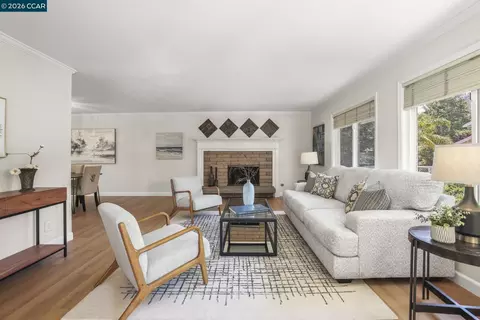 Living - 1193 Morrell, Concord, CA 94521 photo 2 of 8