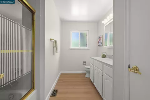 Bath - 1193 Morrell, Concord, CA 94521 photo 2 of 3