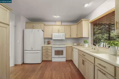 Kitchen - 1193 Morrell, Concord, CA 94521 photo 2 of 3