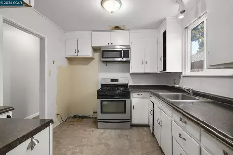 3597 Walnut St, Lafayette, CA 94549 photo 9