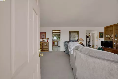 Entry Way - 944 Sherman Ln, Oakley, CA 94561 photo 1 of 1