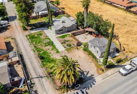 View/Area - 252 W Clover Rd, Tracy, CA 95376 photo 4 of 4