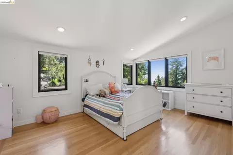 Bedroom - 1196 Keith Ave, Berkeley, CA 94708 photo 8 of 9