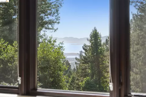 View/Area - 1196 Keith Ave, Berkeley, CA 94708 photo 4 of 5
