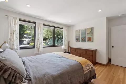 Bedroom - 1196 Keith Ave, Berkeley, CA 94708 photo 2 of 9