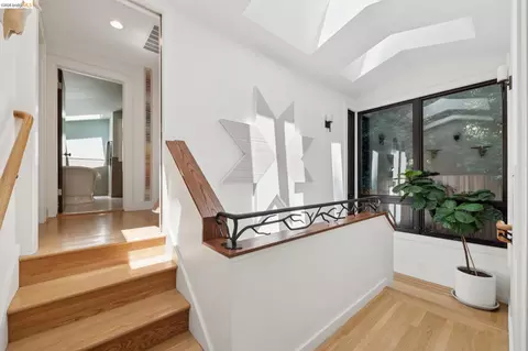 Entry Way - 1196 Keith Ave, Berkeley, CA 94708 photo 6 of 6