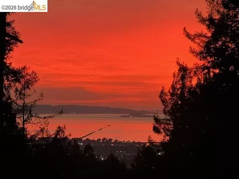 View/Area - 1196 Keith Ave, Berkeley, CA 94708 photo 3 of 5