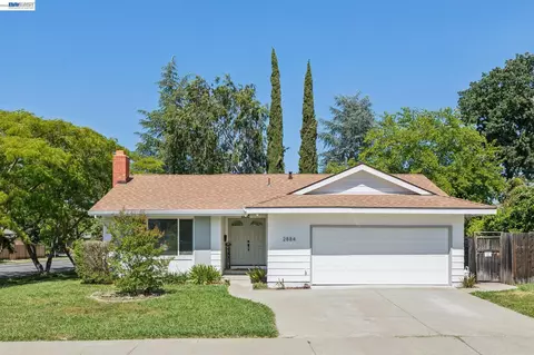 2884 Lyon Cir, Concord, CA 94518