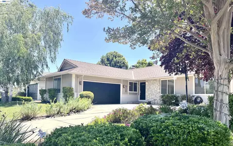 637 Dover Way, Livermore, CA 94551