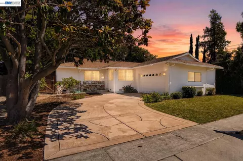 3436 Thunderbird Dr, Concord, CA 94520