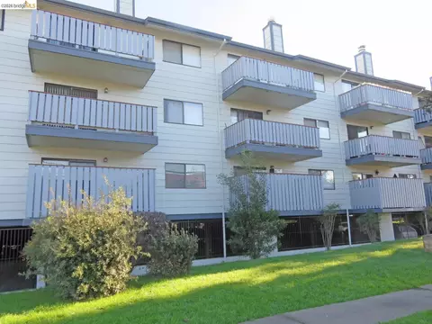 325 Valle Vista Ave #117, Hayward, CA 94544