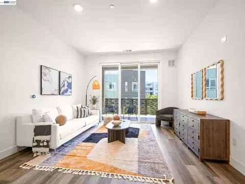 2339 Kinetic Cmn #310, Fremont, CA 94539