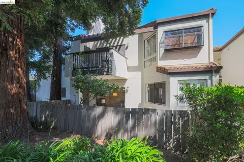21062 Gary Dr #118, Hayward, CA 94546