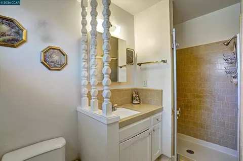 Bath - 2585 S Macarthur Dr, Tracy, CA 95376 photo 3 of 3